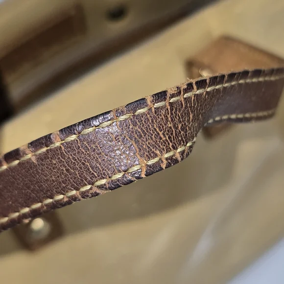 Louis Vuitton Monogram Vernis Handbag - Picture 14 of 16